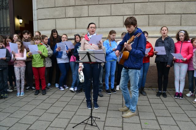 Anyák napi köszöntés