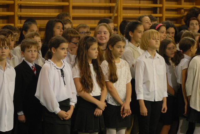 Októberi ünnepély