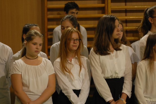 Októberi ünnepély