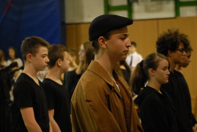 Októberi ünnepély