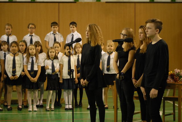 Októberi ünnepély