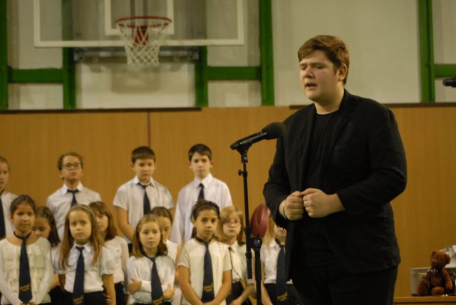 Októberi ünnepély