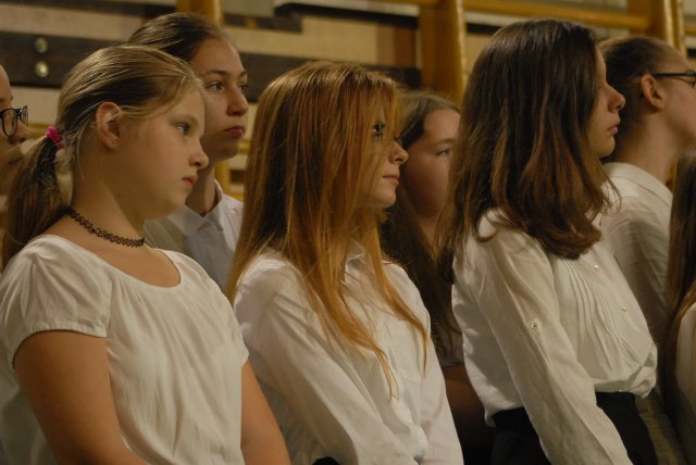 Októberi ünnepély