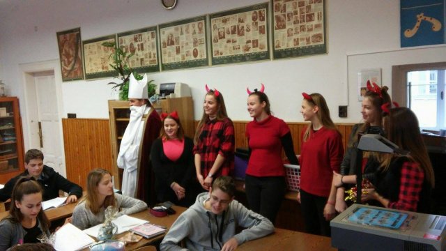 Mikulás a Gárdonyiban